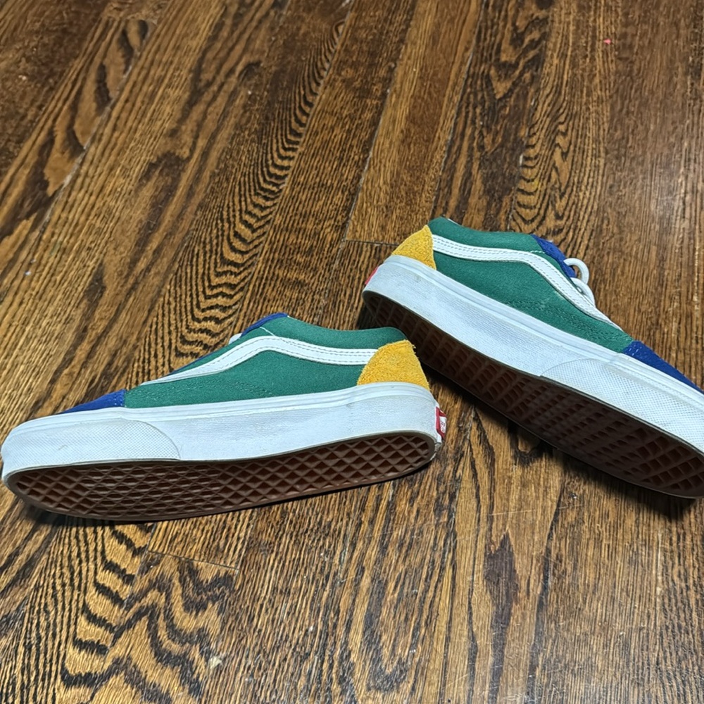 Vans Green and Blue Sneakers Stylish and Comfortable - Picture 4 of 4